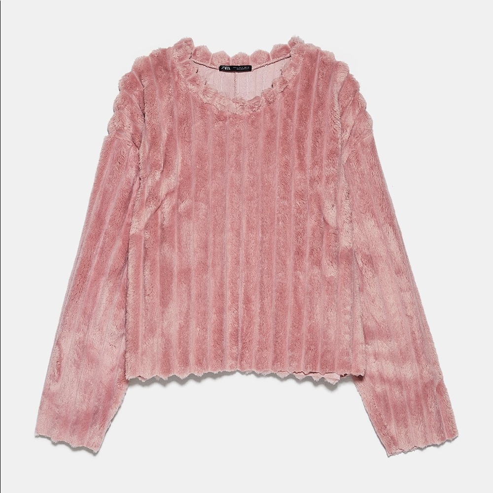 Zara Faux Fur Pink Sweater Small